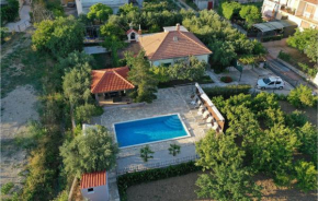 3 Bedroom Gorgeous Home In Kastel Kambelovac
